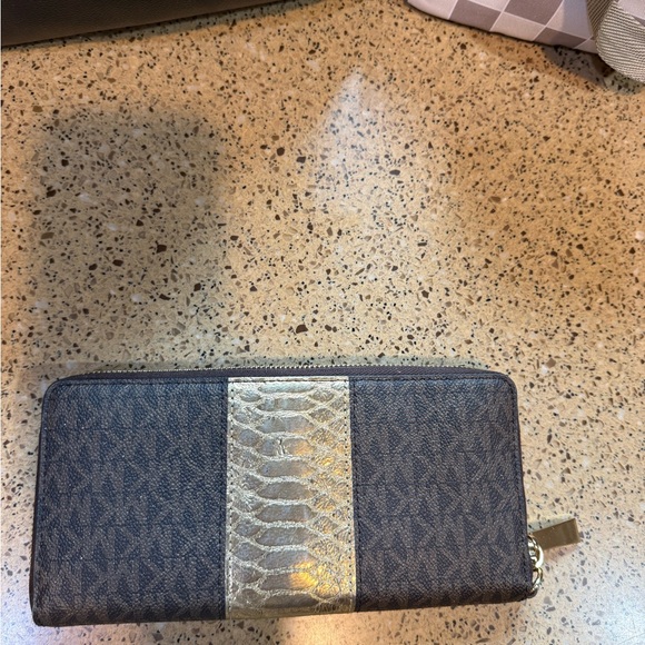 Michael Kors Brown and Gold Wallets with Signature Design - Picture 3 of 7